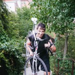 Jarek zdolává schody v Bílovicích