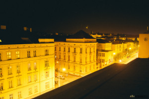 Pohled na noční Brno ze střechy Sokola